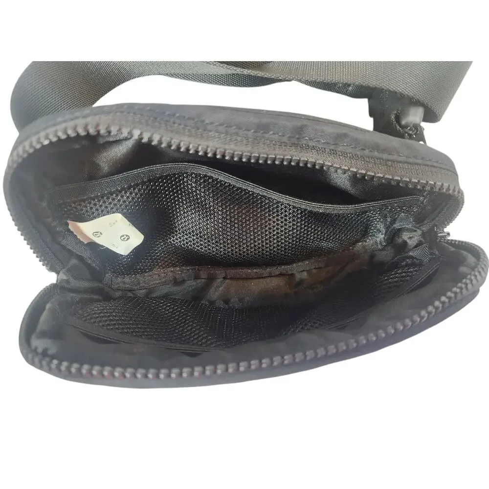 Lululemon Black Belt Bag /‎ Crossbody Pouch Adjustable Strap Nylon